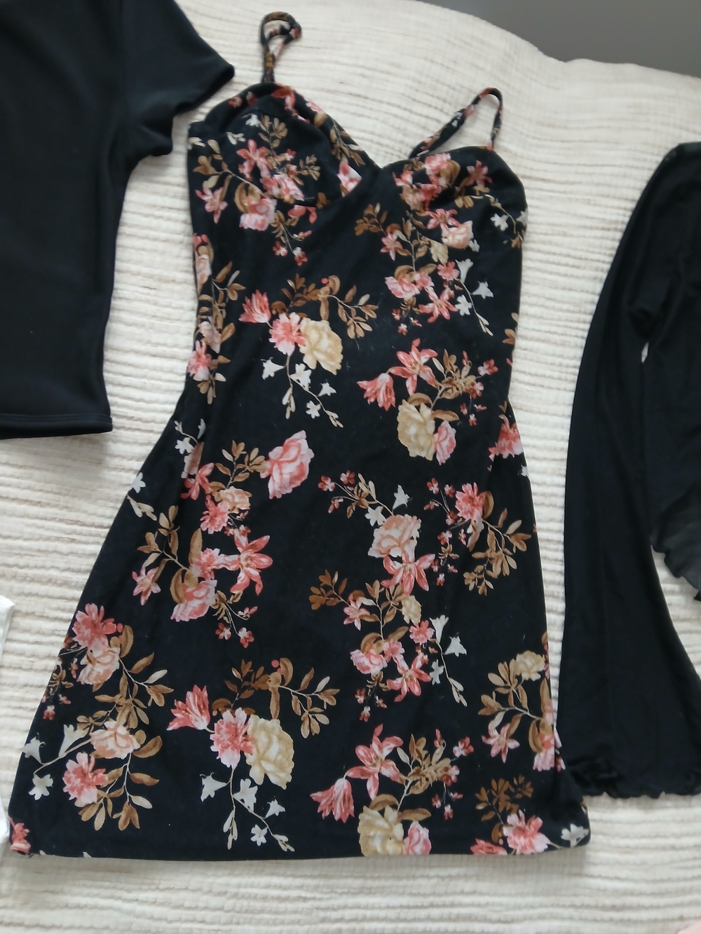 Women Medium Romatic/ Feminine Bundle - Picture 2 of 8